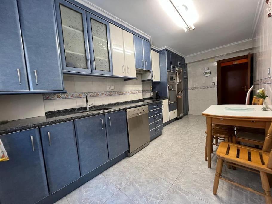 Peris Apartment Хихон Екстериор снимка